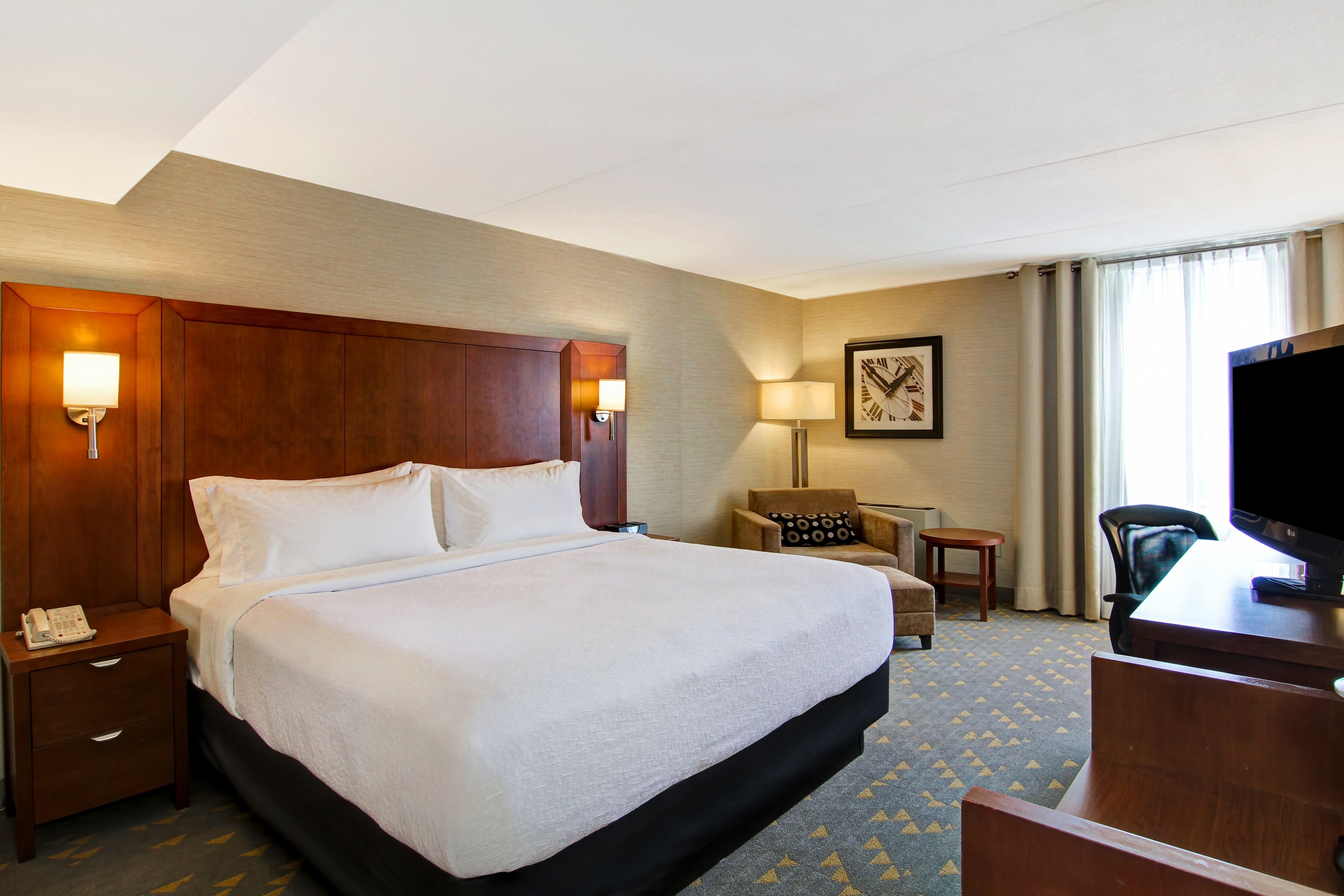 Holiday Inn Oakville Centre By Ihg Exterior foto
