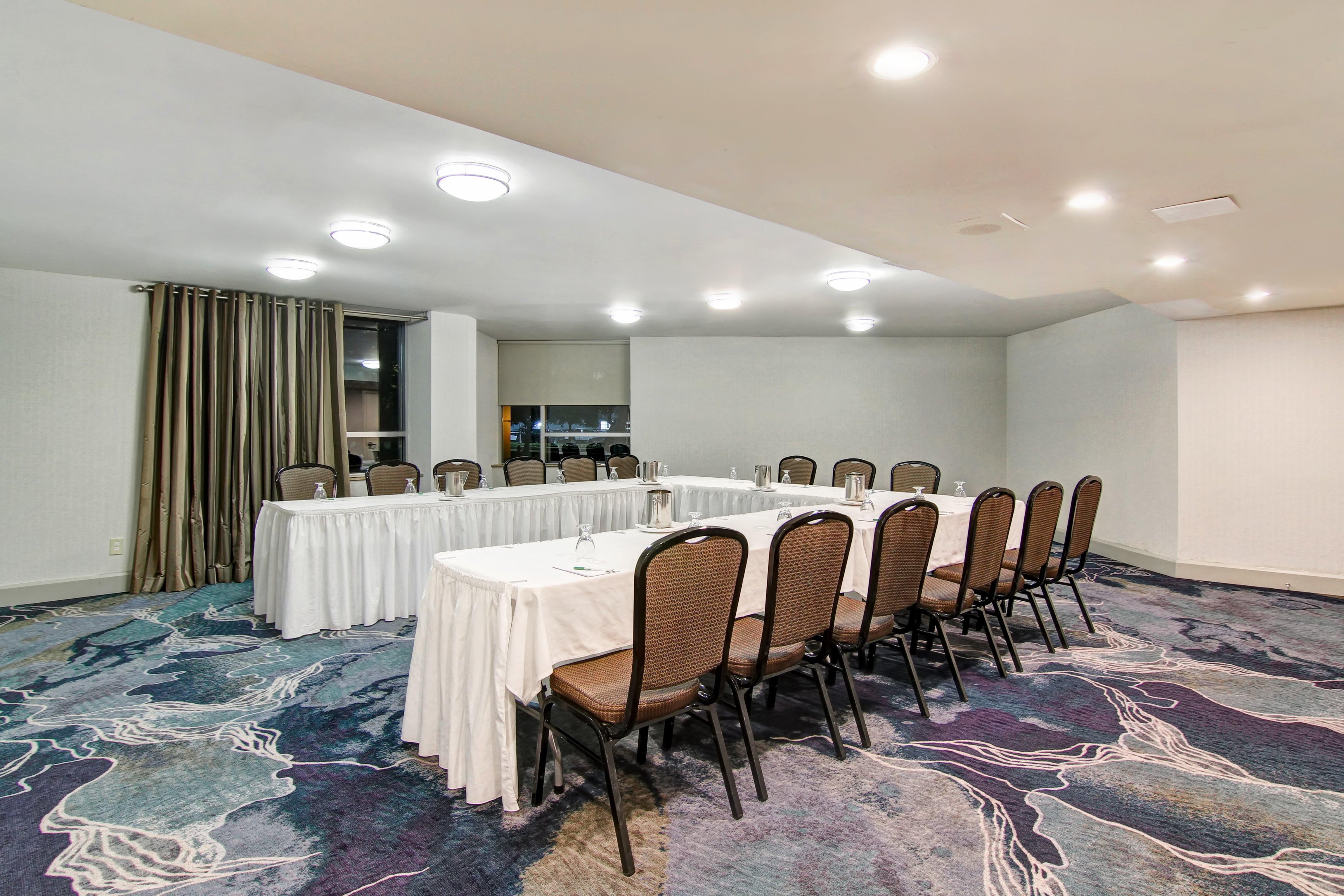 Holiday Inn Oakville Centre By Ihg Exterior foto