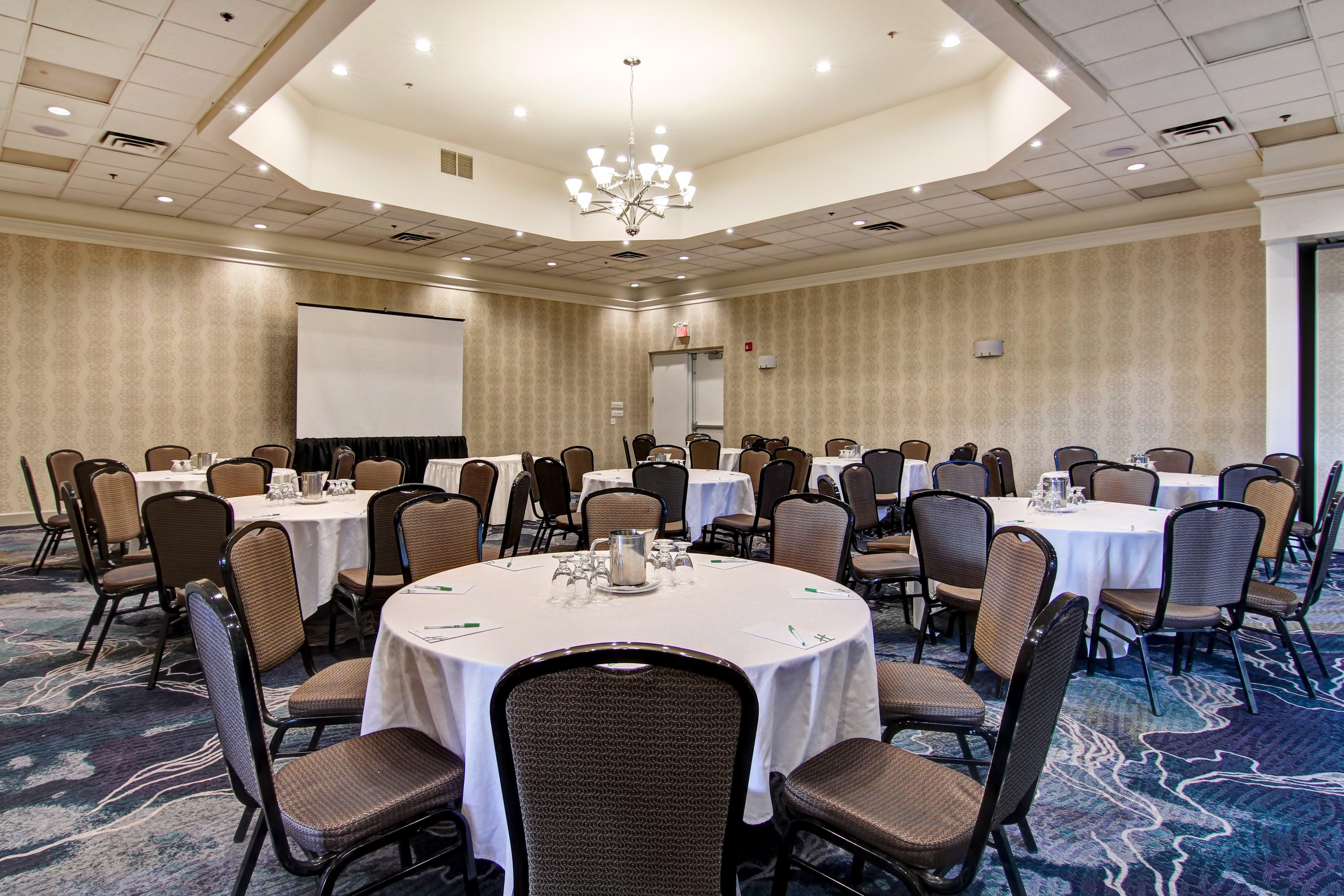 Holiday Inn Oakville Centre By Ihg Exterior foto