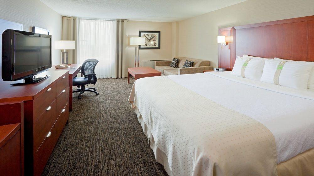 Holiday Inn Oakville Centre By Ihg Exterior foto