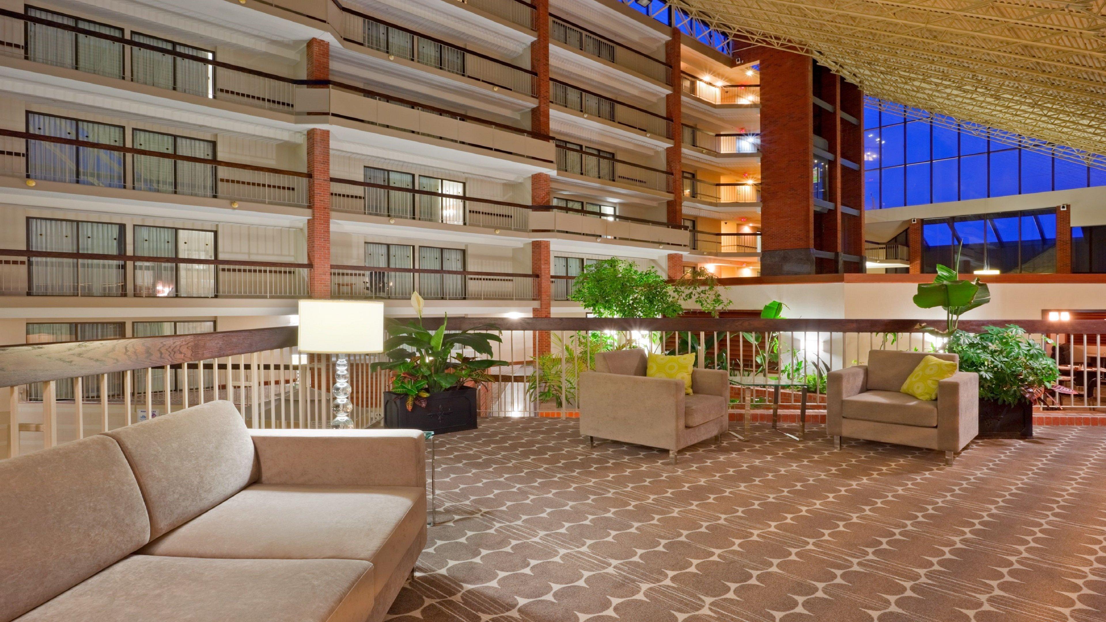 Holiday Inn Oakville Centre By Ihg Exterior foto