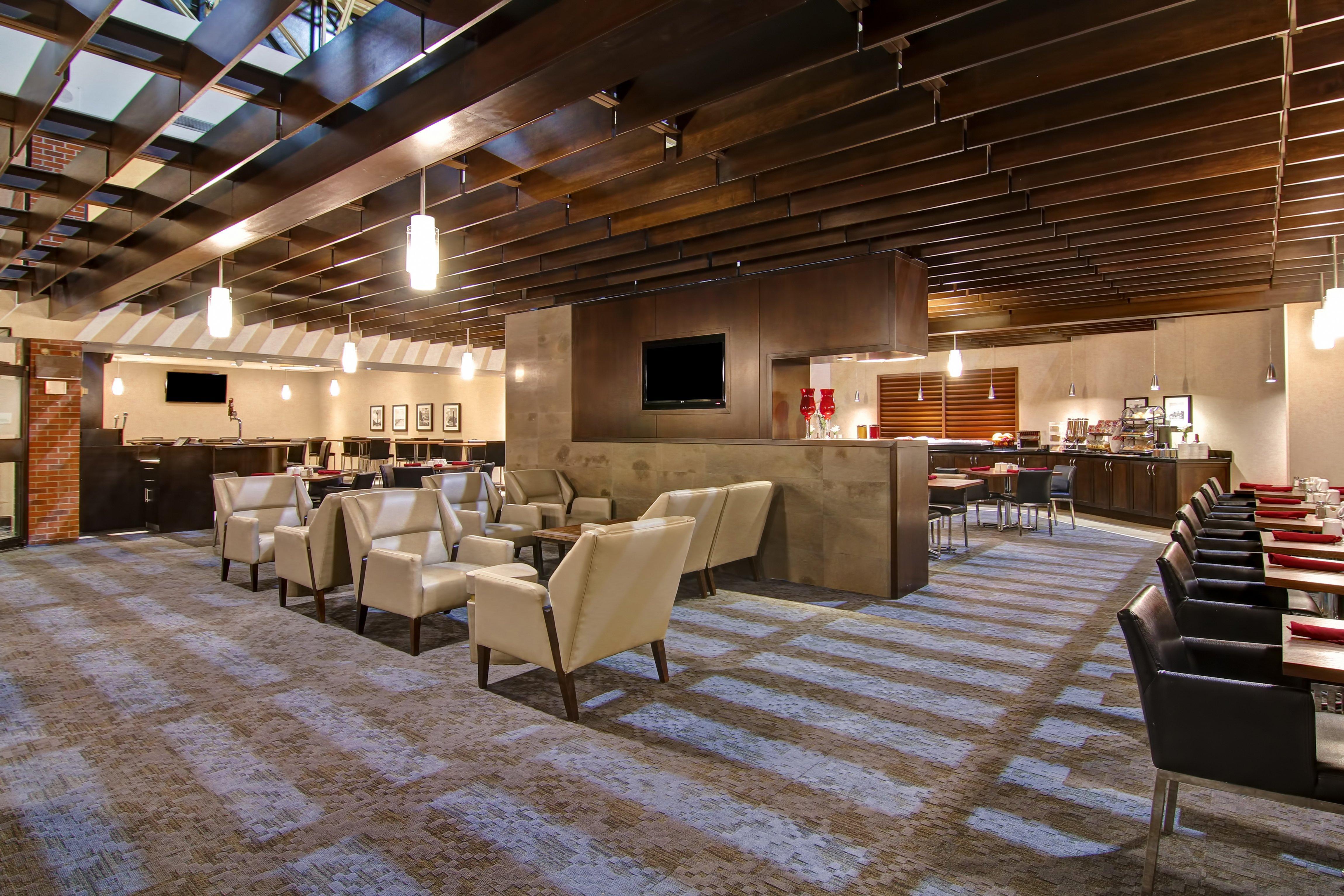 Holiday Inn Oakville Centre By Ihg Exterior foto